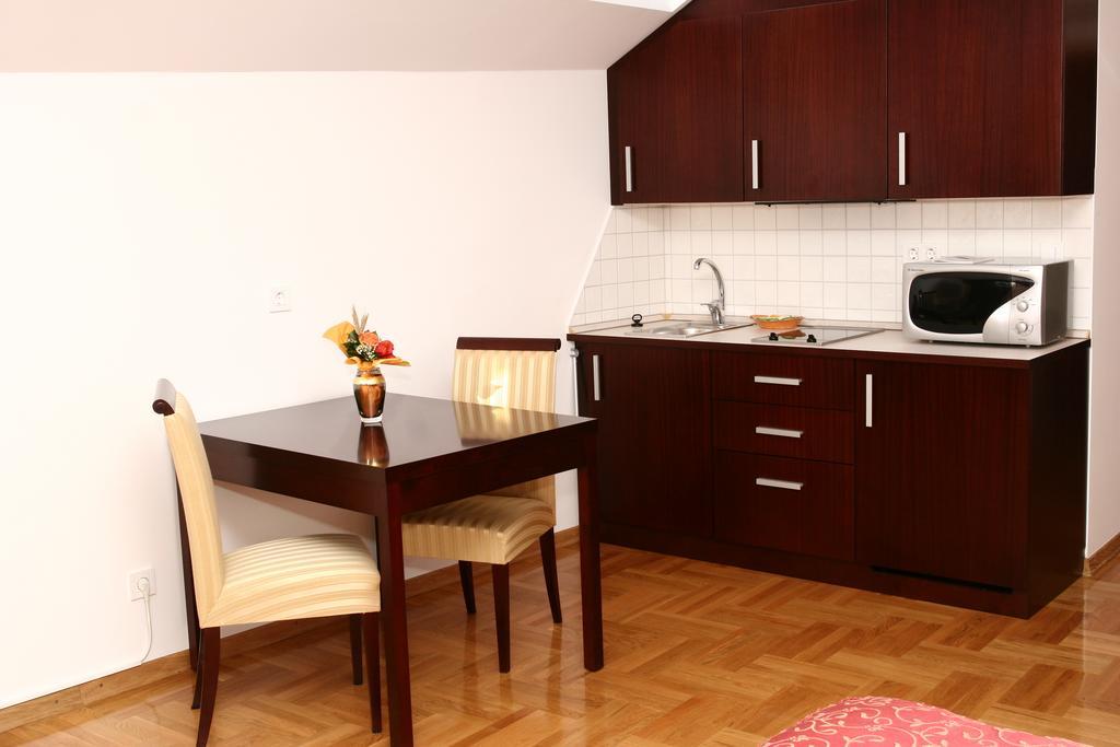 Apartmani Marbis Копривница Номер фото