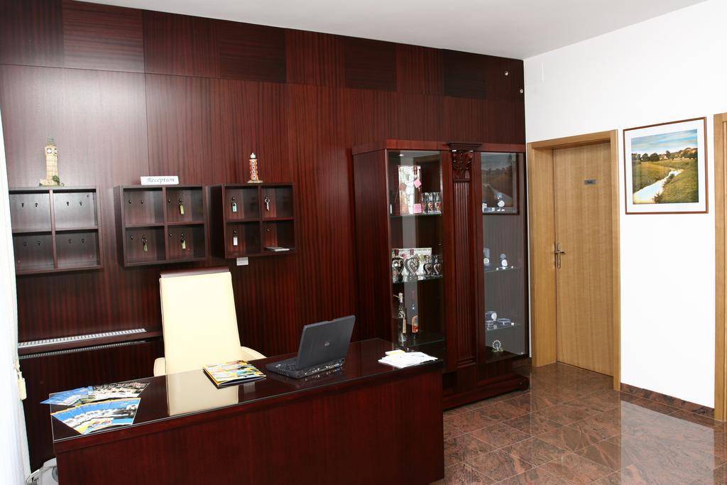 Apartmani Marbis Копривница Экстерьер фото
