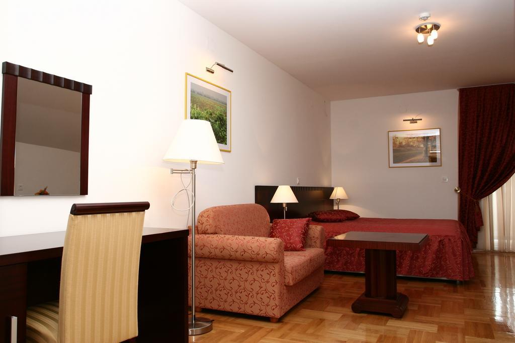 Apartmani Marbis Копривница Номер фото